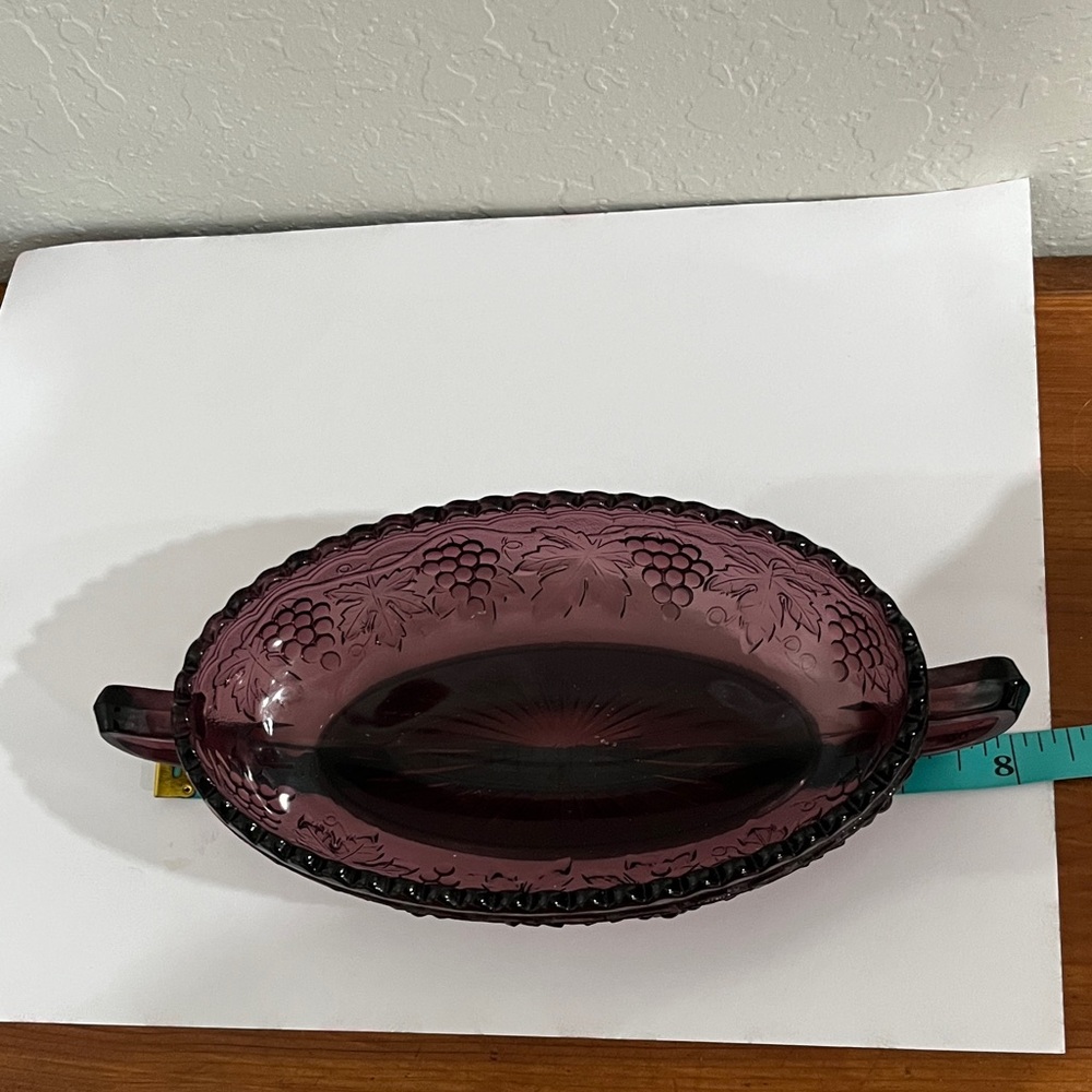 Imperial Glass Rare Amethyst Grapes and Leaves Scalloped Handled Oval Dish - Picture 7 of 8